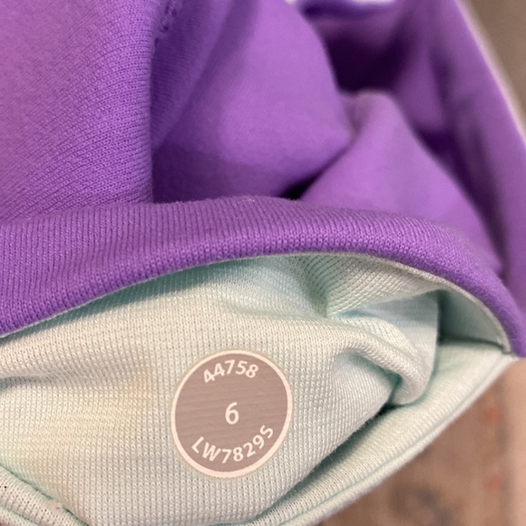 Lululemon Align Reversible Purple and Teal Shorts 2” Size 6 - Picture 4 of 4